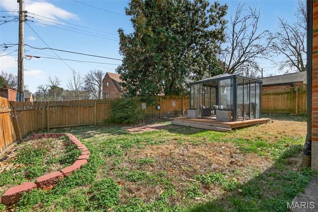 4520 Overbrook Drive, Pasadena Hills, MO 63121