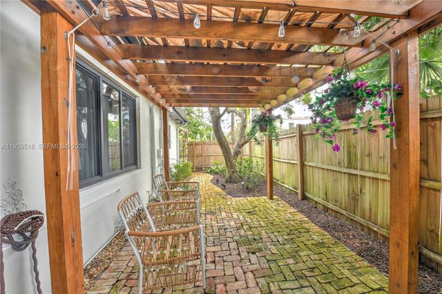 110 N 16th Ave, Hollywood, FL 33020