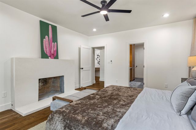 422 S Montreal Avenue, Dallas, TX 75208