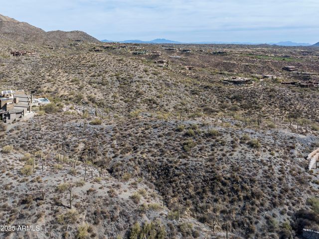 42597 N CHIRICAHUA PASS Pass 320, Scottsdale, AZ 85262