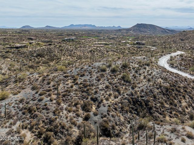 42597 N CHIRICAHUA PASS Pass 320, Scottsdale, AZ 85262