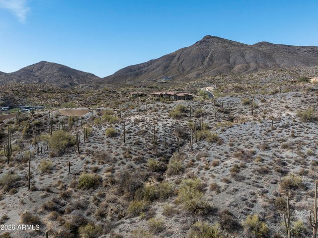 42597 N CHIRICAHUA PASS Pass 320, Scottsdale, AZ 85262