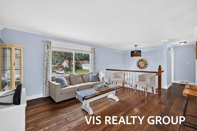 531 E Chadwick Drive, Muskegon, MI 49445
