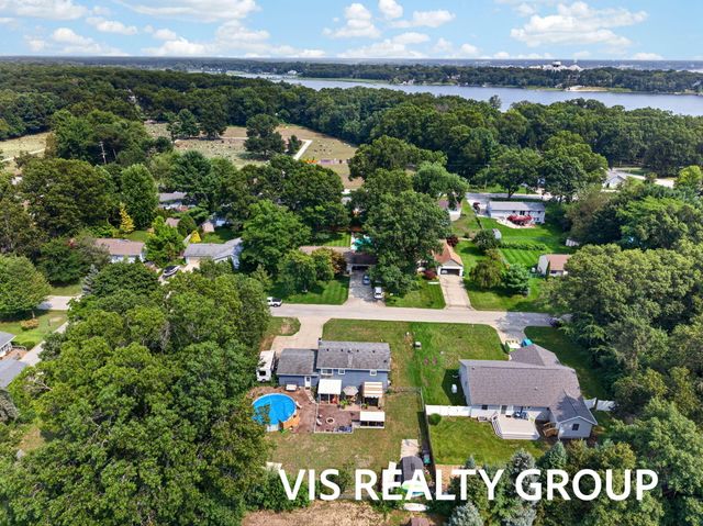 531 E Chadwick Drive, Muskegon, MI 49445