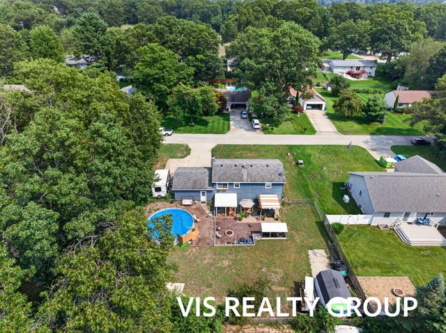 531 E Chadwick Drive, Muskegon, MI 49445