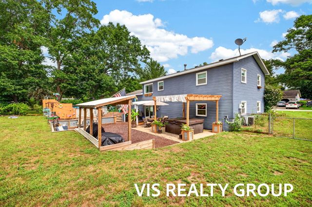 531 E Chadwick Drive, Muskegon, MI 49445