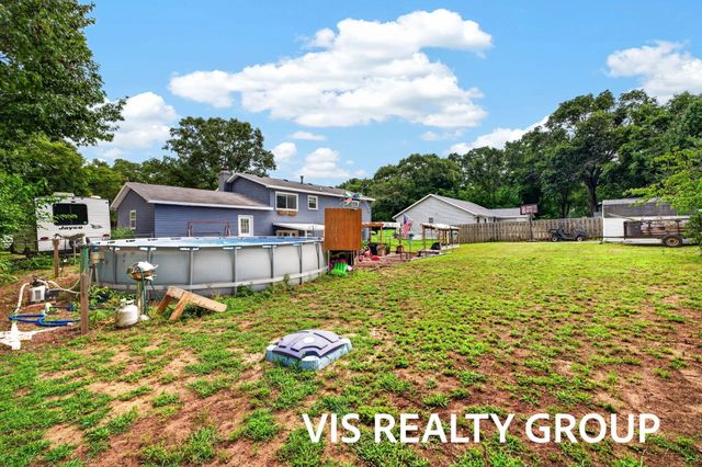 531 E Chadwick Drive, Muskegon, MI 49445