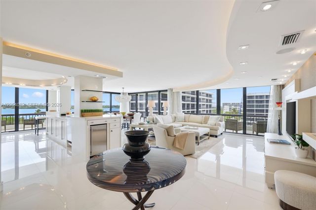 2660 S Ocean Boulevard 503S, Palm Beach, FL 33480