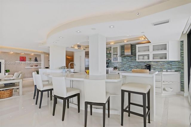 2660 S Ocean Boulevard 503S, Palm Beach, FL 33480