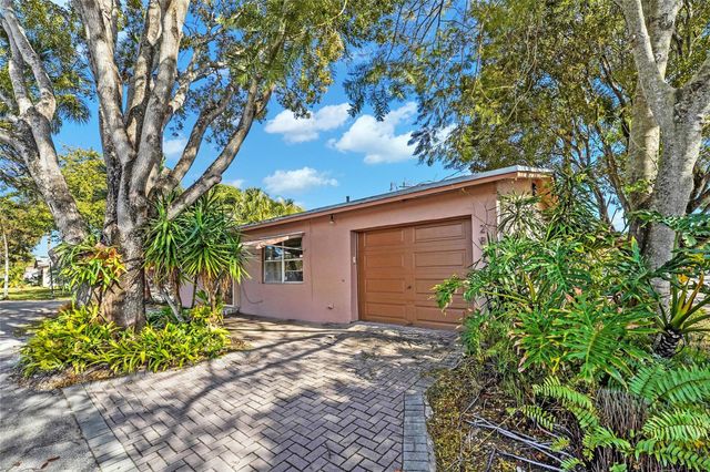 2822 SW Natura Boulevard, Deerfield Beach, FL 33441