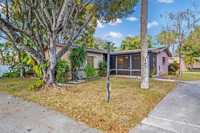 2822 SW Natura Boulevard, Deerfield Beach, FL 33441