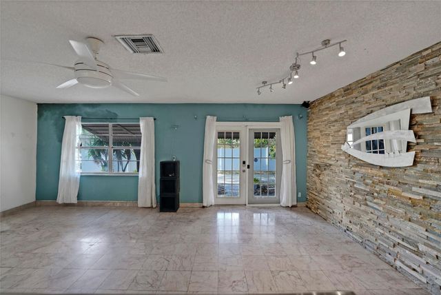 2822 SW Natura Boulevard, Deerfield Beach, FL 33441