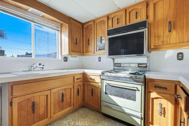 6962 Verlene Circle, Huntington Beach, CA 92647