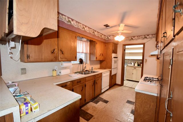 2502 Peach Lane, Pasadena, TX 77502