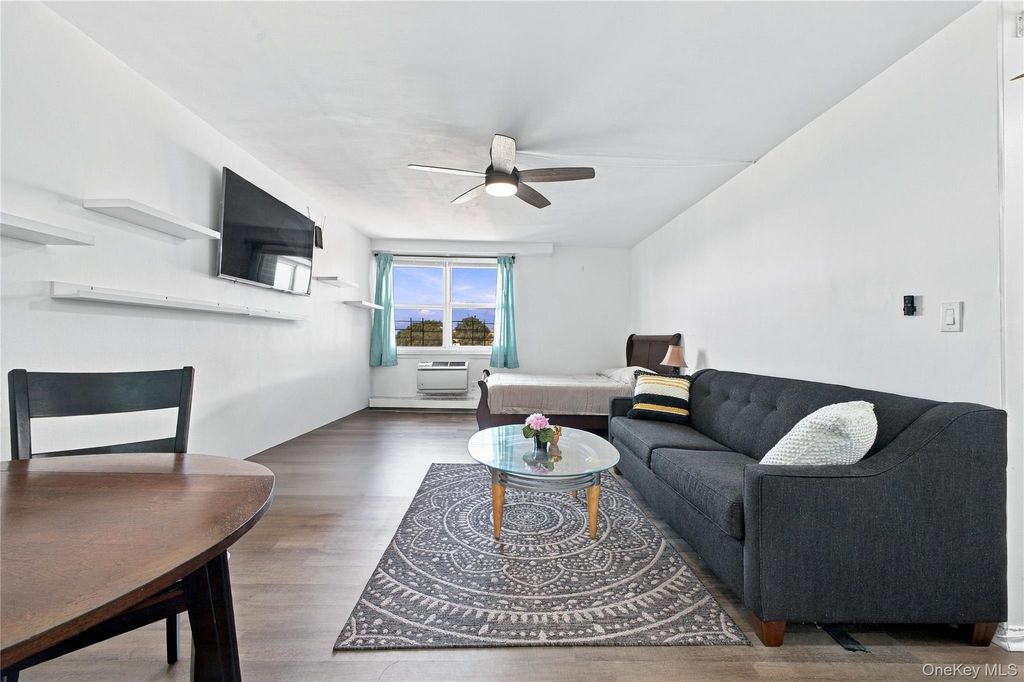 164-20 Highland Avenue 7J, Jamaica Hills, NY 11432 — exterior
