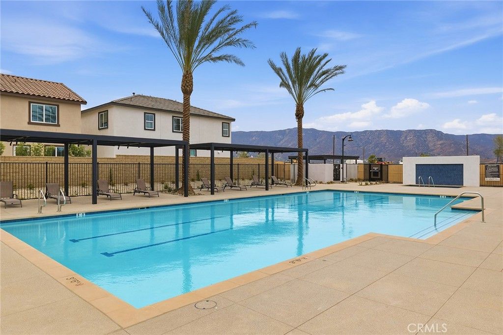 Image 2 of property listing at 33535 Mission Trail #63, Lake Elsinore, CA 92530