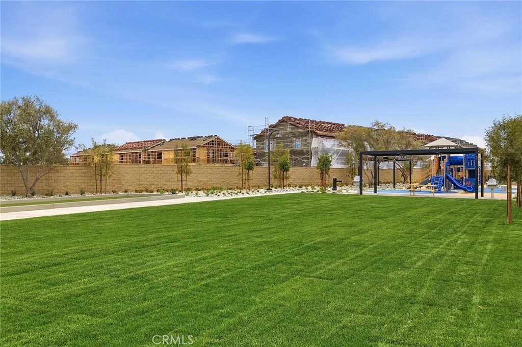 Image 6 of property listing at 33535 Mission Trail #63, Lake Elsinore, CA 92530