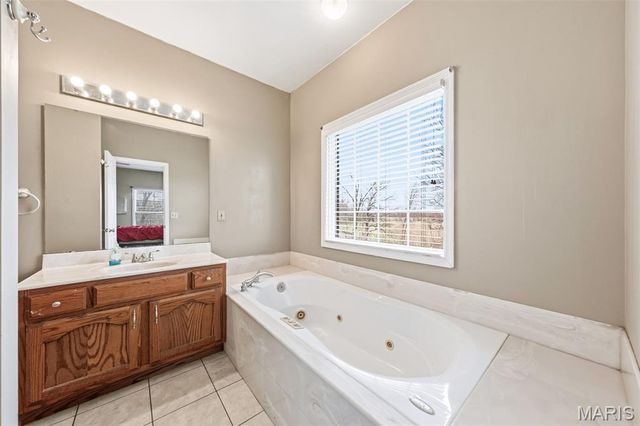 1302 Highway H, Troy, MO 63379