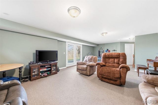 1302 Highway H, Troy, MO 63379