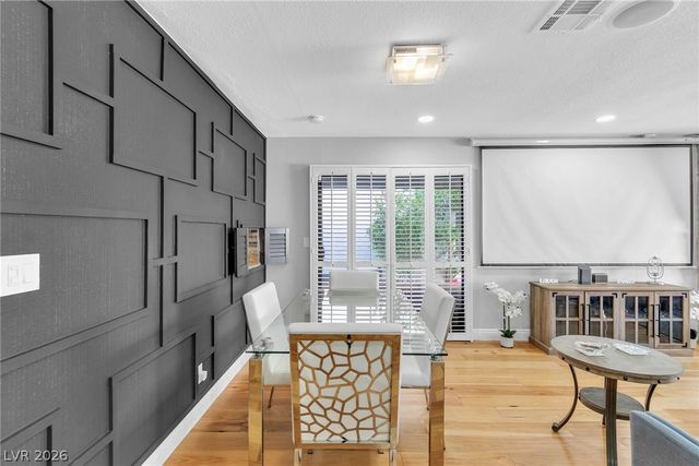 2482 Swan Lane, Las Vegas, NV 89121