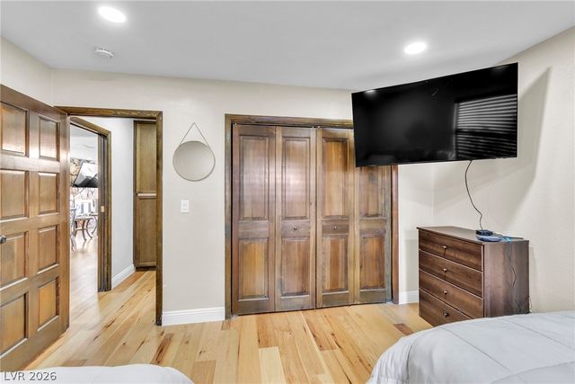 2482 Swan Lane, Las Vegas, NV 89121