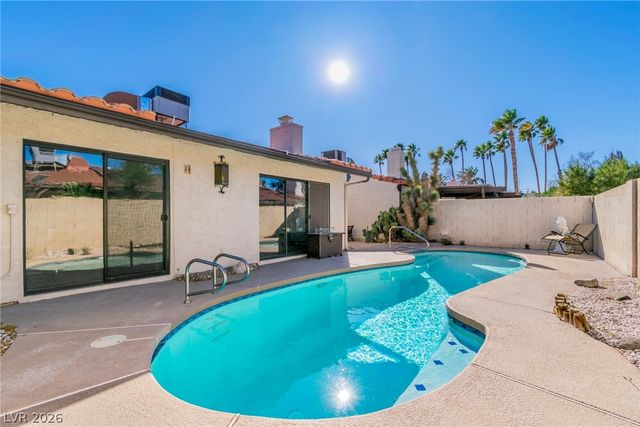 2482 Swan Lane, Las Vegas, NV 89121