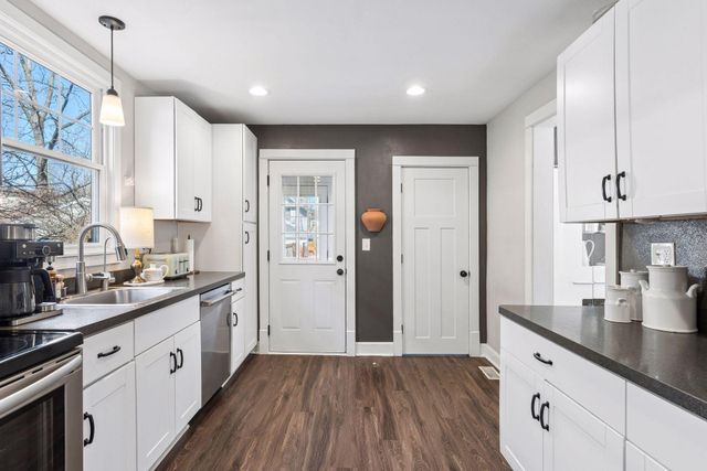 1479 Van Buren Avenue, Saint Paul, MN 55104