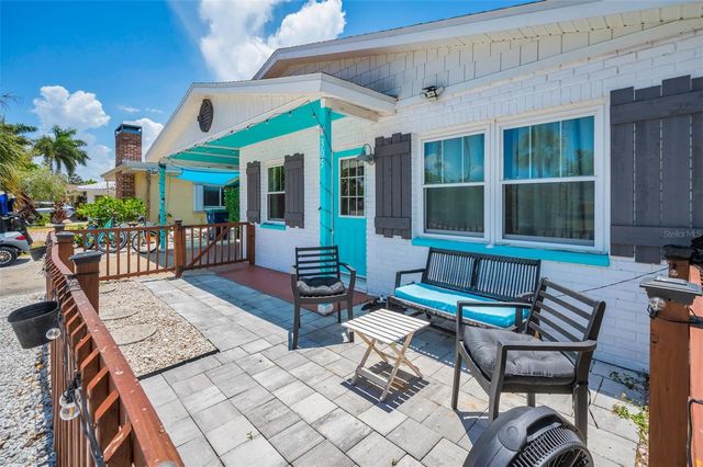 305 15TH AVENUE, Indian Rocks Beach, FL 33785