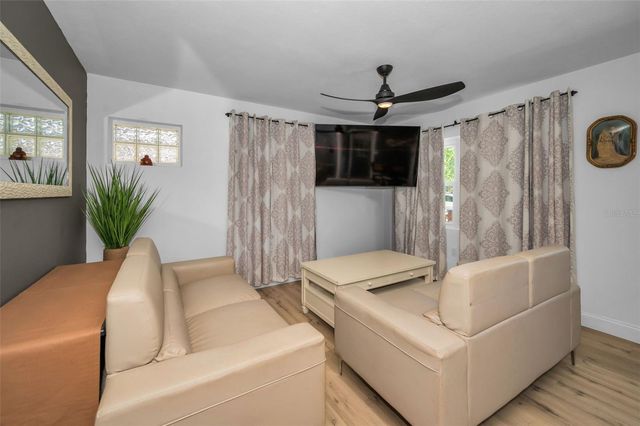 305 15TH AVENUE, Indian Rocks Beach, FL 33785