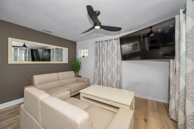 305 15TH AVENUE, Indian Rocks Beach, FL 33785