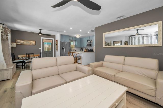305 15TH AVENUE, Indian Rocks Beach, FL 33785