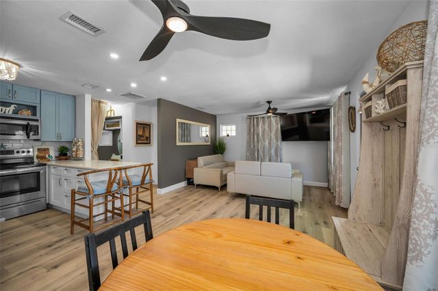 305 15TH AVENUE, Indian Rocks Beach, FL 33785