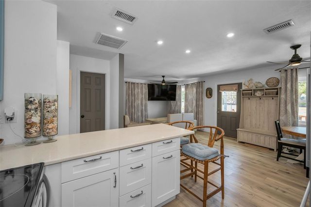 305 15TH AVENUE, Indian Rocks Beach, FL 33785