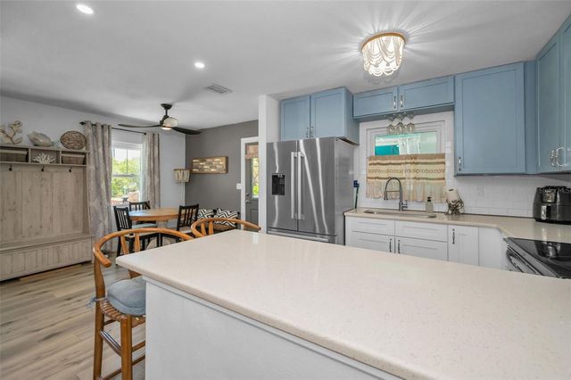 305 15TH AVENUE, Indian Rocks Beach, FL 33785