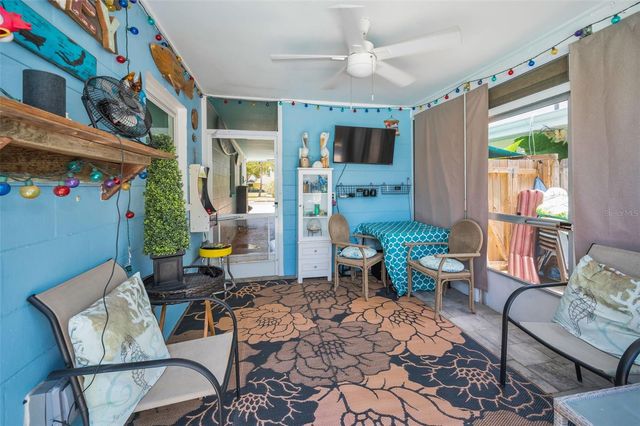 305 15TH AVENUE, Indian Rocks Beach, FL 33785