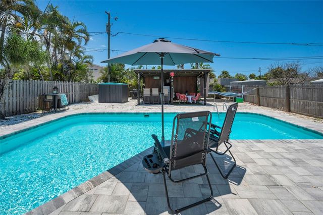 305 15TH AVENUE, Indian Rocks Beach, FL 33785