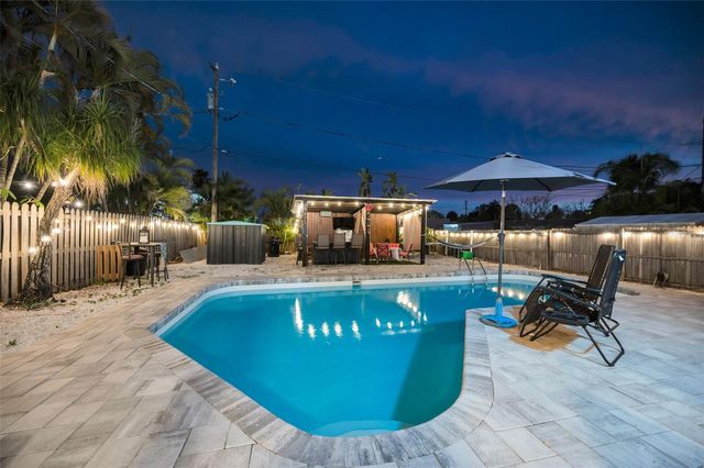 305 15TH AVENUE, Indian Rocks Beach, FL 33785