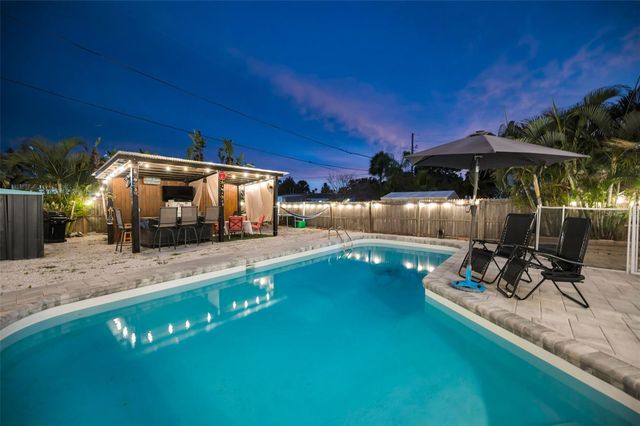 305 15TH AVENUE, Indian Rocks Beach, FL 33785