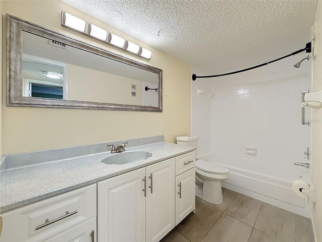 6020 SHORE BOULEVARD S 211, Gulfport, FL 33707