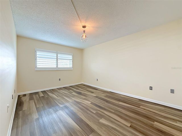 6020 SHORE BOULEVARD S 211, Gulfport, FL 33707
