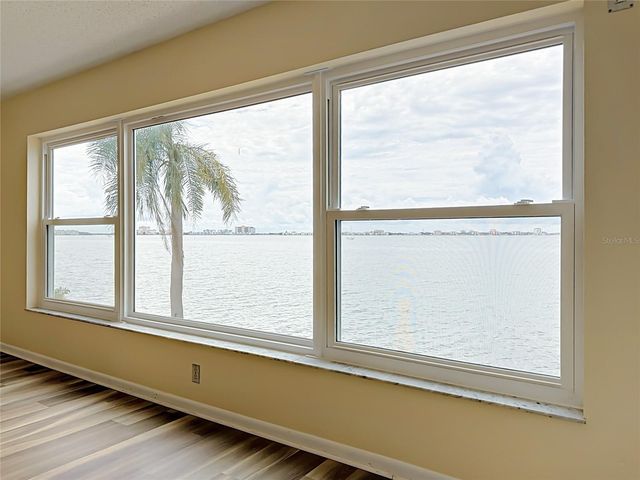 6020 SHORE BOULEVARD S 211, Gulfport, FL 33707