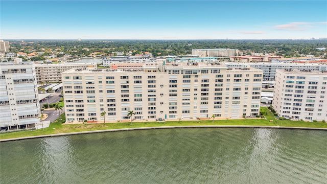6020 SHORE BOULEVARD S 211, Gulfport, FL 33707