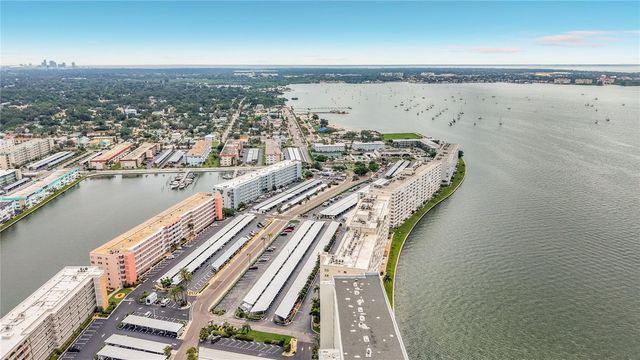 6020 SHORE BOULEVARD S 211, Gulfport, FL 33707