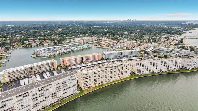 6020 SHORE BOULEVARD S 211, Gulfport, FL 33707