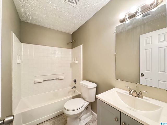 288 SMITH LANE, Talladega, AL 35160