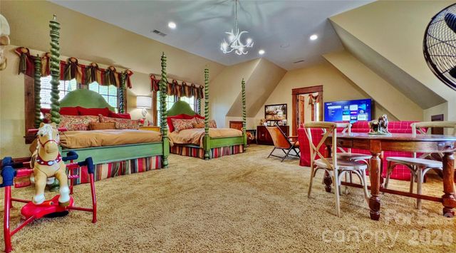 538 Chestertown Drive, Mill Spring, NC 28756