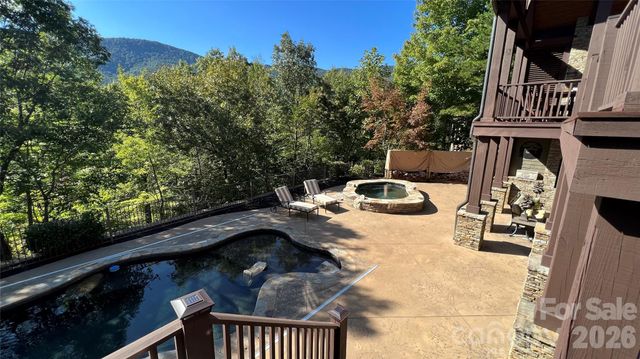 538 Chestertown Drive, Mill Spring, NC 28756