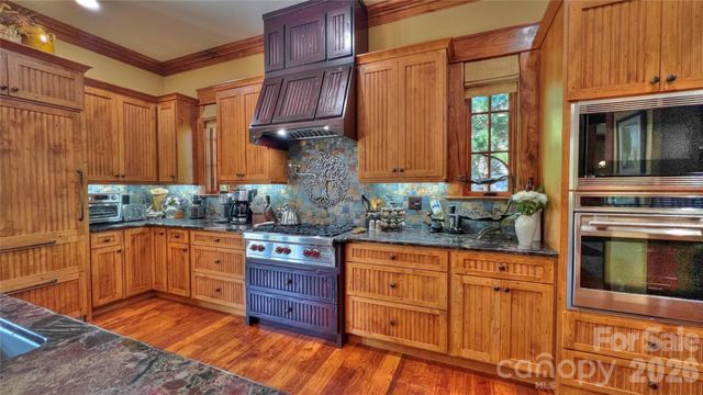 538 Chestertown Drive, Mill Spring, NC 28756