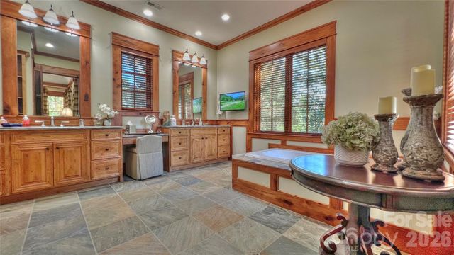 538 Chestertown Drive, Mill Spring, NC 28756