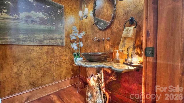 538 Chestertown Drive, Mill Spring, NC 28756